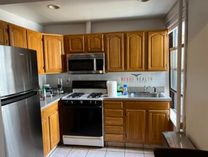 Amazing 2 Bedroom FURNISHED apartment in Astoria $2500