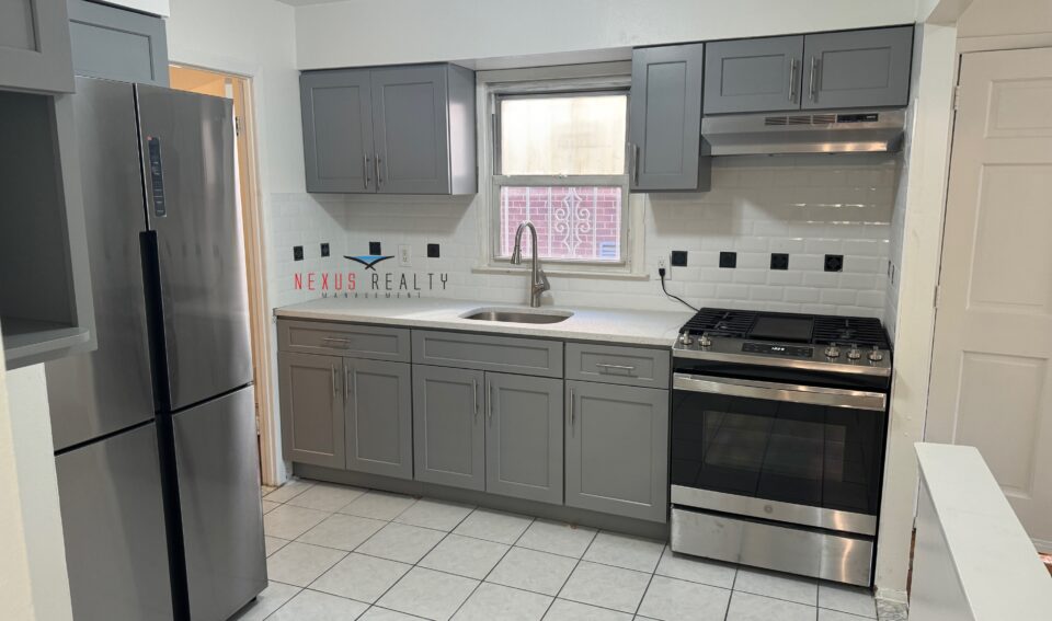 2 Bedroom apartment in Whitestone for only $2300