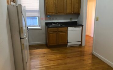 Beautiful 1 Bedroom apartment in Astoria $2500