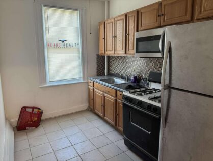 Beautiful 2 Bedroom 700 sq ft apartment in Astoria $2600