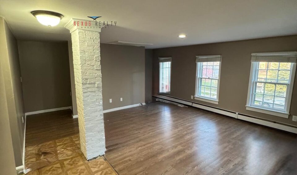 Beautiful 2 Bedroom apartment in Greenport $2600