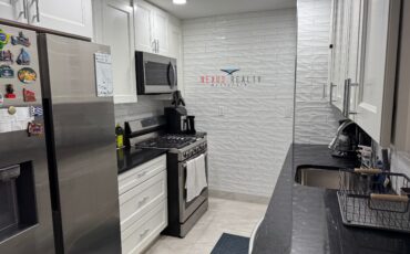 Gut renovated 2 Bedroom apartment in Astoria ONLY $3400