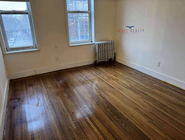 Sunny 2-bedroom apartment in Woodside $2550