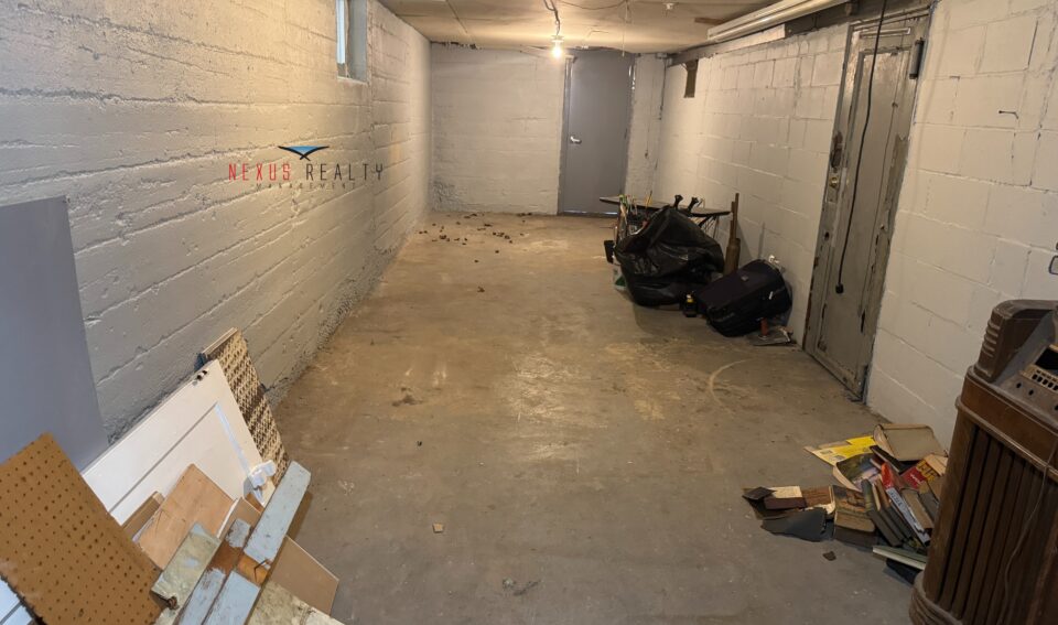 Space for storage to Astoria $850