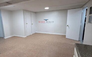 Beautiful 2 Bedroom apartment in East Elmhurst ONLY $2400