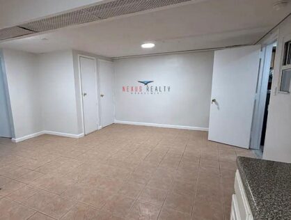 Beautiful 2 Bedroom apartment in East Elmhurst ONLY $2400