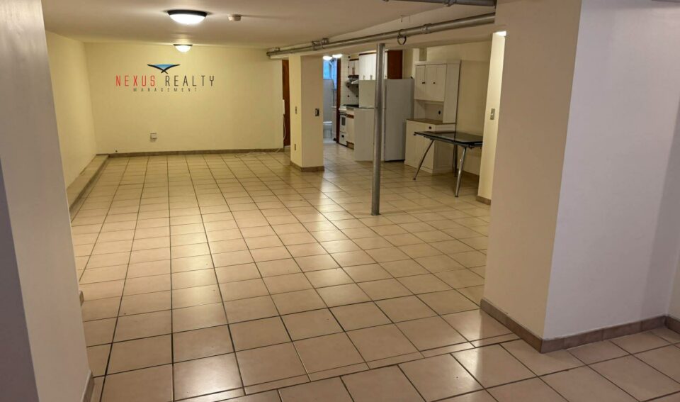Spacious Basement Studio Apartment in Astoria $1800