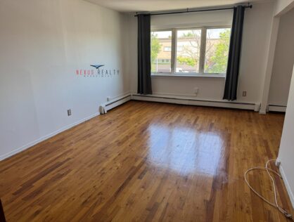 Amazing 2 Bedroom apartment in Flushing $3000