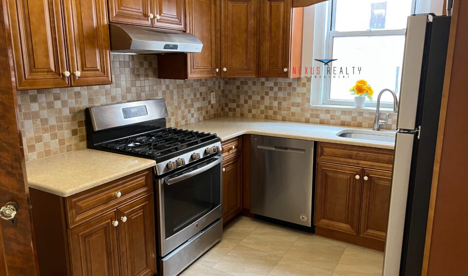 Renovated 1 Bedroom apartment in Astoria ONLY $2800