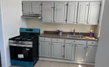 Huge 2 Bedroom apartment in Astoria $3700