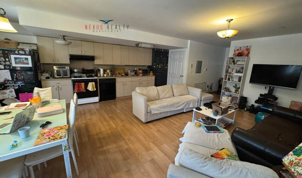 Huge 2 Bedroom apartment in Astoria $3350