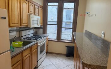 4 Bedroom apartment in East Elmhurst $3600