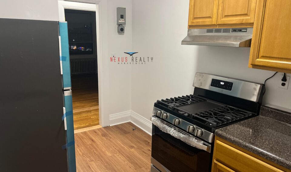Beautiful 2 Bedroom apartment in Jackson Heights only $2500