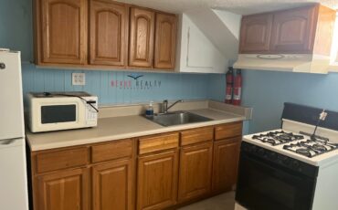 Beautiful 1 Bedroom basement in Astoria ONLY $1800