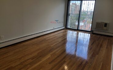 Gut renovated 1 Bedroom apartment with Balcony in Woodside $2300