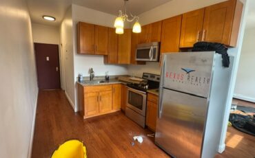 Beautiful 1 Bedroom apartment – College Point Blvd $2000