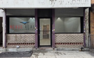 Retail Store for Lease in Long Island City $3500
