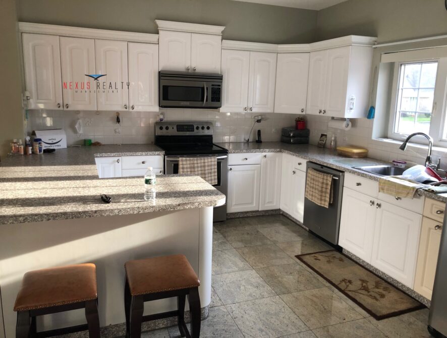 Amazing 4 Bedroom apartment in Levittown ONLY $4000